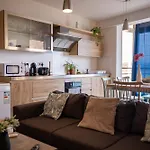 Apartment Bay 3 Bedroom 