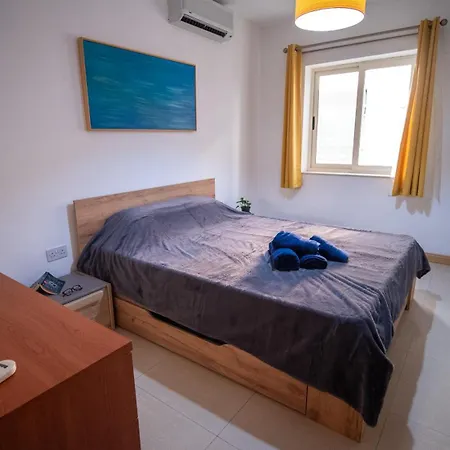 Apartment Bay 3 Bedroom 