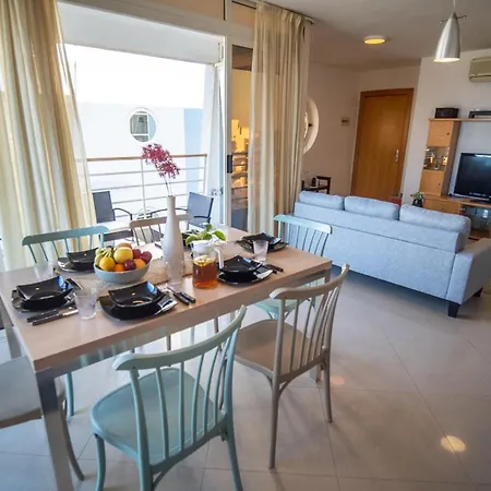 아파트 Bay 3 Bedroom 