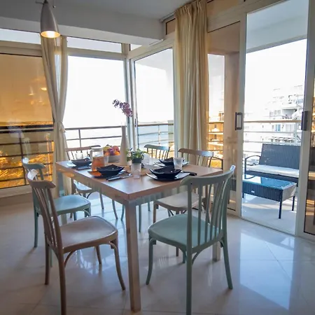 Daire Bay 3 Bedroom 