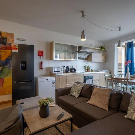 Bay 3 Bedroom 