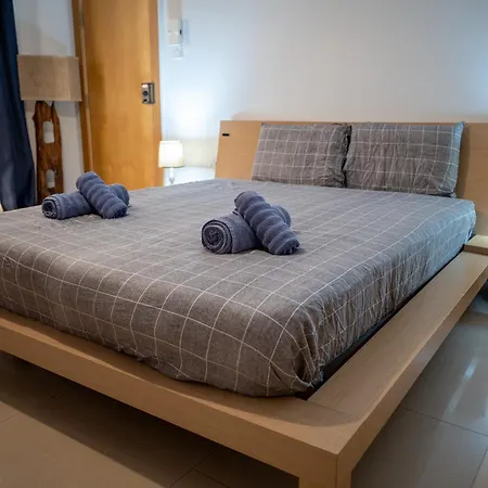 Bay 3 Bedroom 