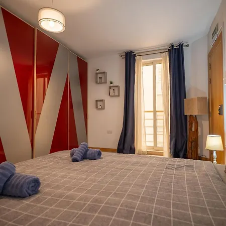 Daire Bay 3 Bedroom 