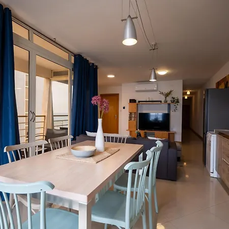 Bay 3 Bedroom 